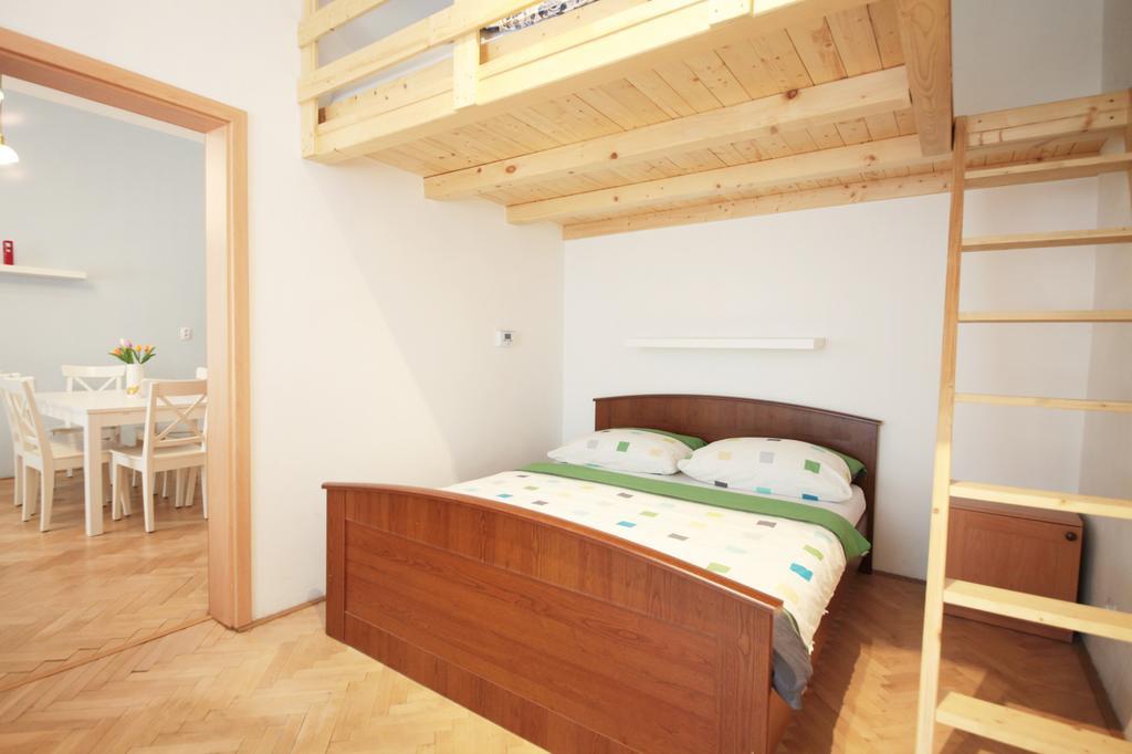 Condo in Vinohrady Praga Exterior foto