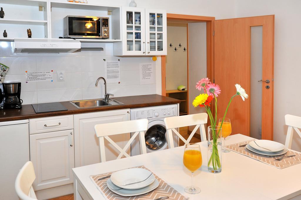Condo in Vinohrady Praga Exterior foto